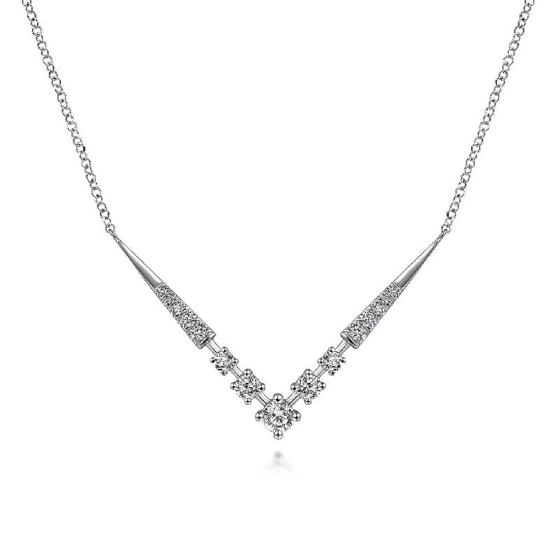 White Gold Diamond Chevron Geometric Bar Necklace, 0.44 cttw