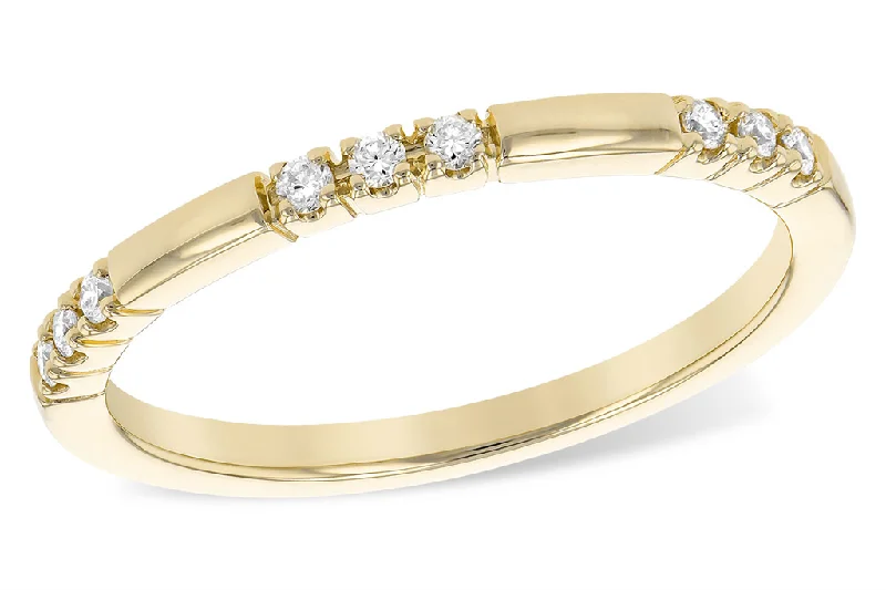 14K Yellow Gold Straight Natural Diamonds Band