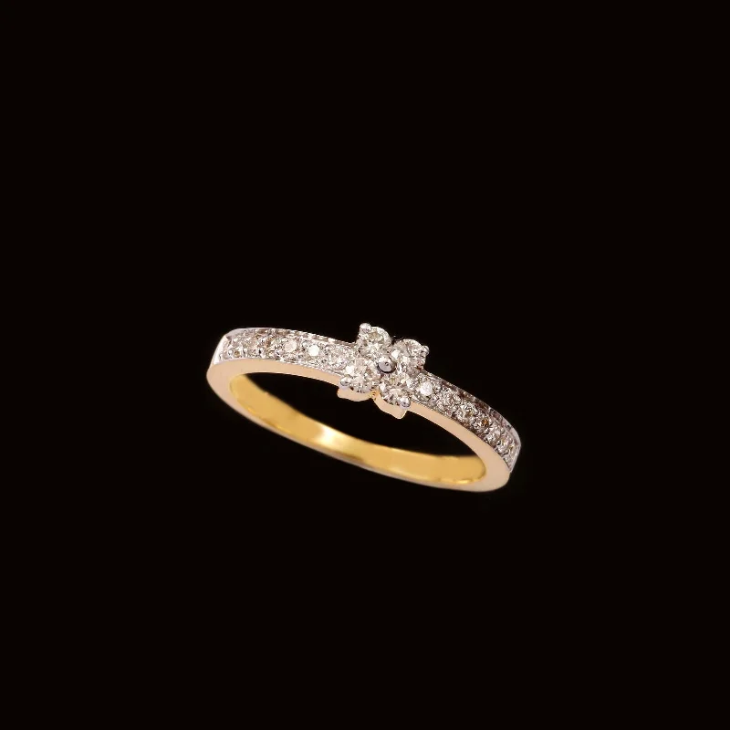 18K YG Cluster Diamond Ring-1pc