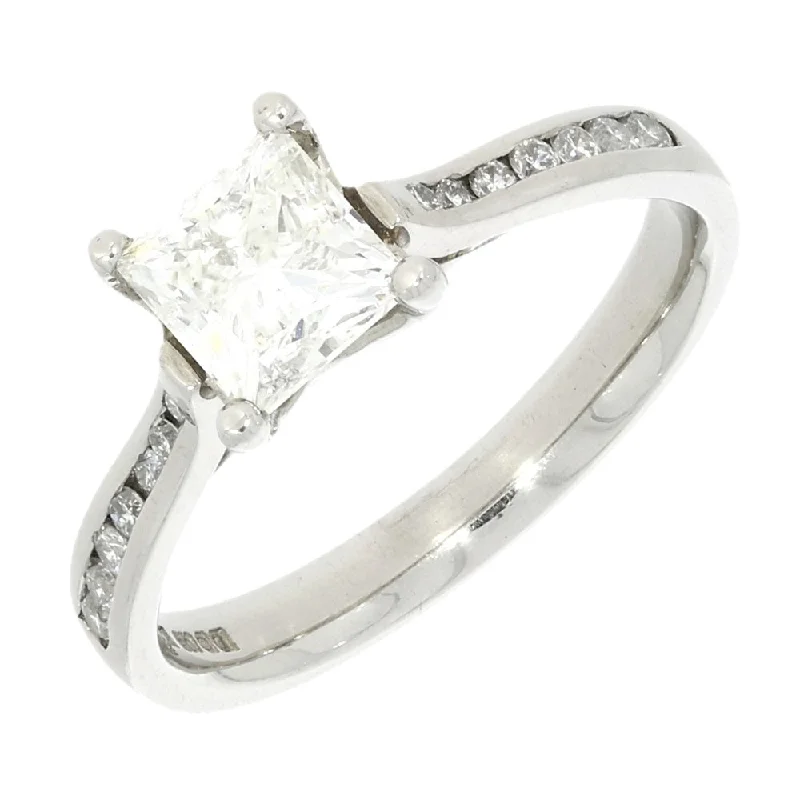 Platinum 1.05cts Solitaire Ring Princess Cut Centre Diamond