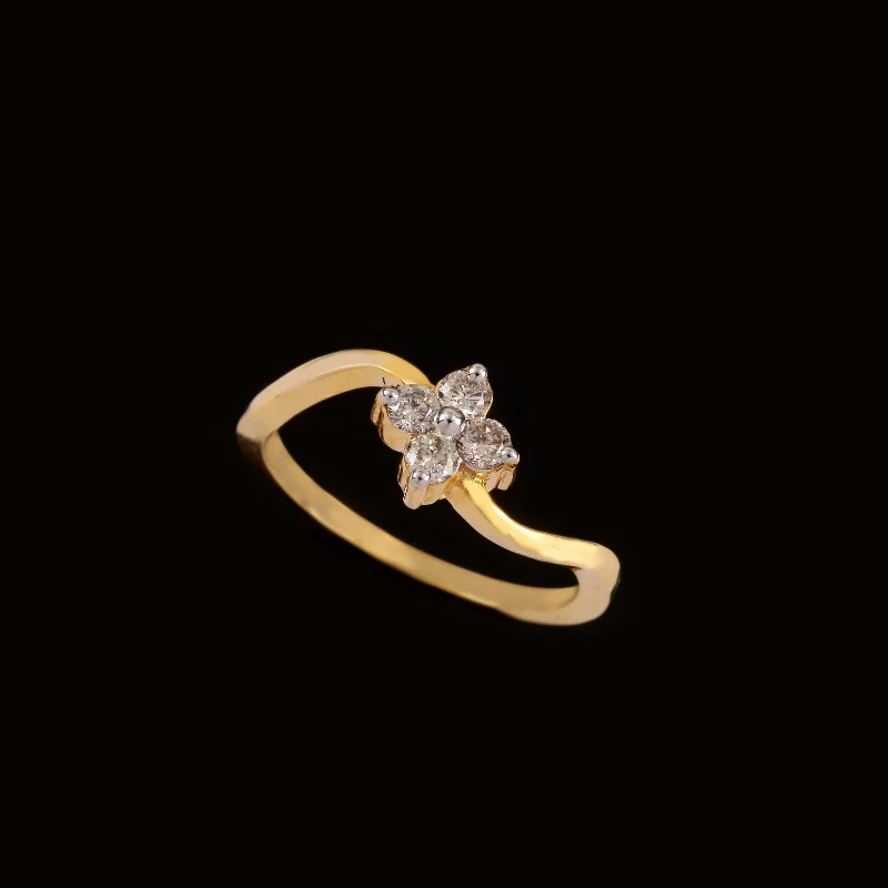 14K YG Star Diamond Ring-1pc