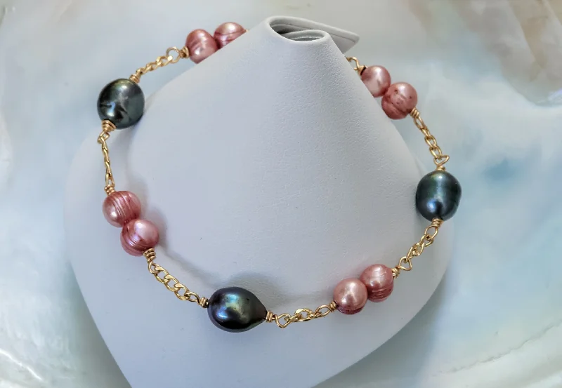 LORELEI - Tahitian x pink baroque shaped pearl bracelet