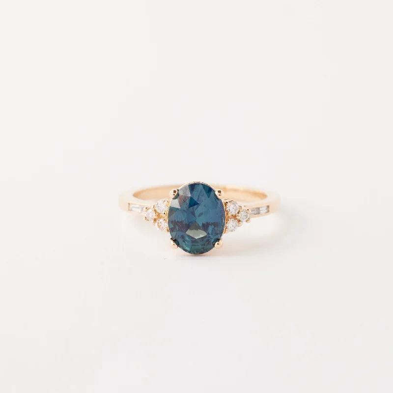 Marigold ring - 2.07 Carat Green Blue Oval Sapphire