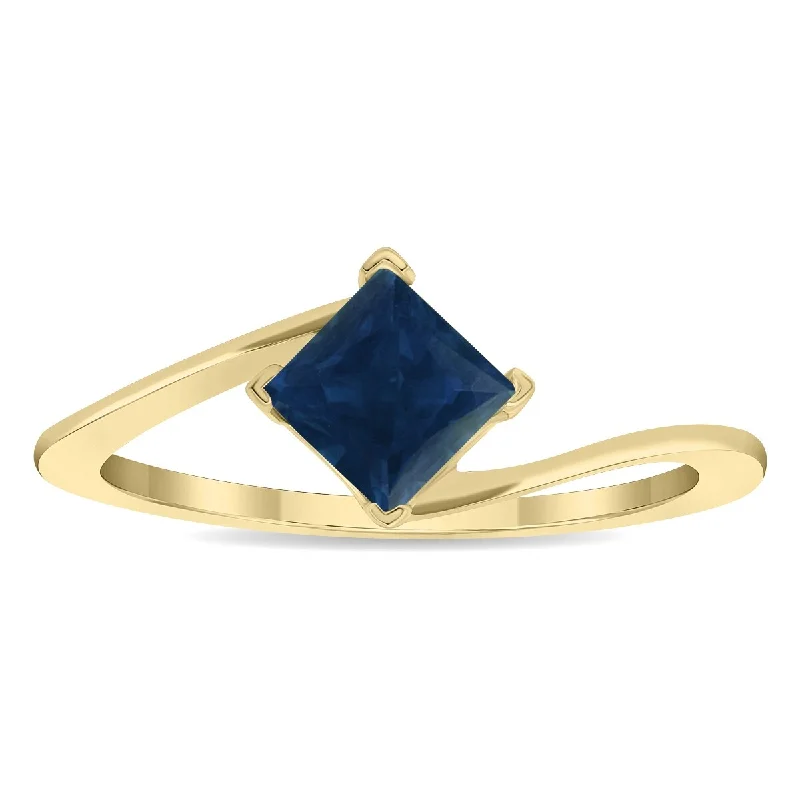 Women's Solitaire Square Shaped Sapphire Wave Ring in 10K Yellow Gold