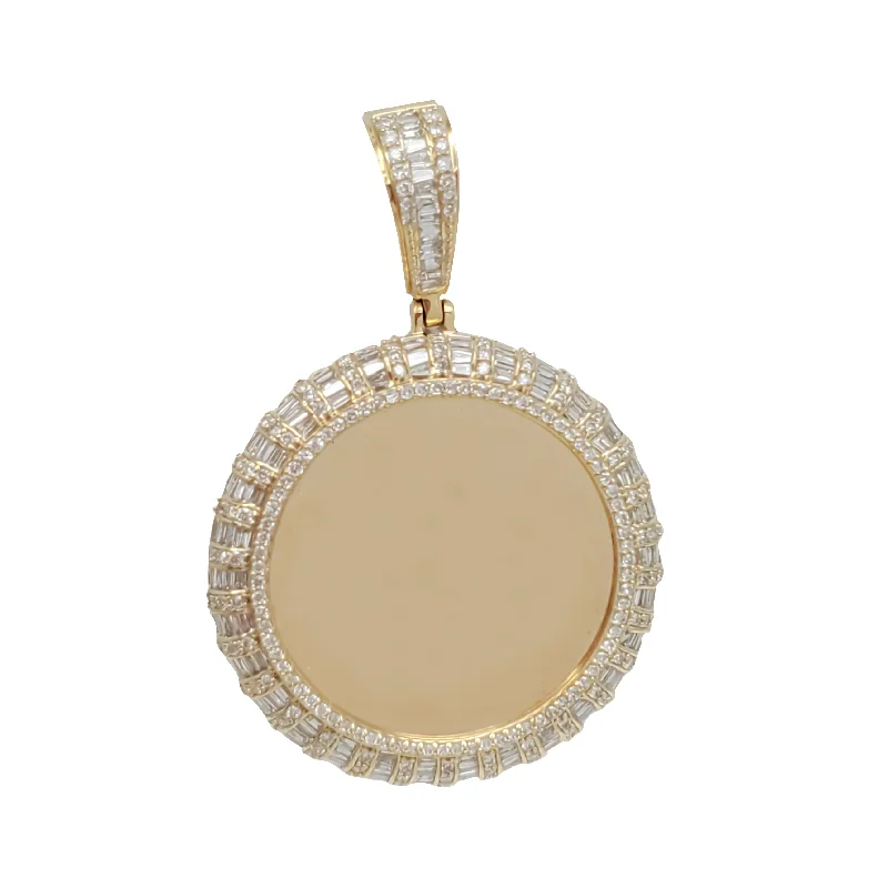 Baguette & Round Brilliant Picture Medallion Pendant (14K)