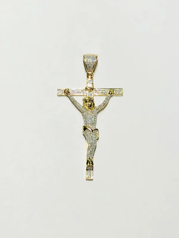 Jesus Crucifix Diamond Pendant (14K)